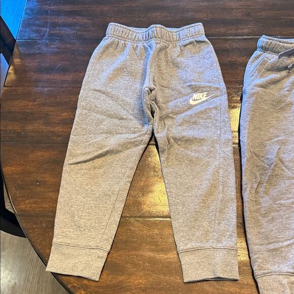 Nike Kids Gray Sweatpants Set - Picture 2 of 5